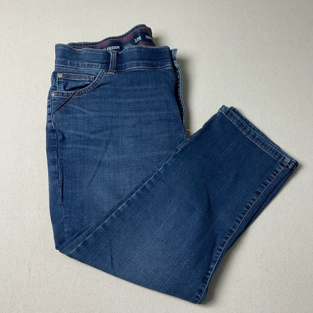 Lee Total Freedom Capri Blue Denim Jeans Womens 18W